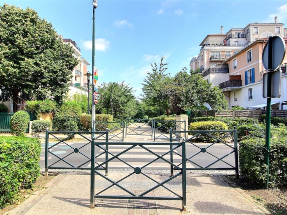 F3 VILLENEUVE LA GARENNE